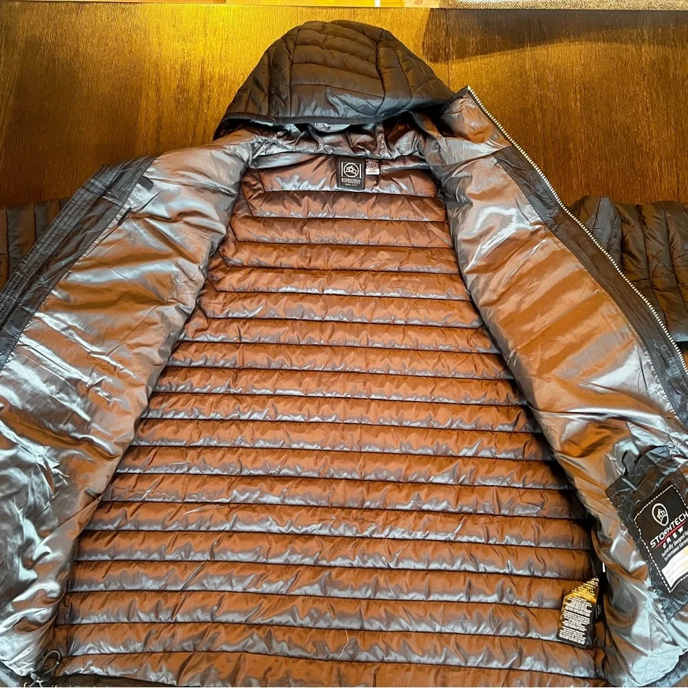 Stormtech Black Puffer Jacket - Picture 5 of 5